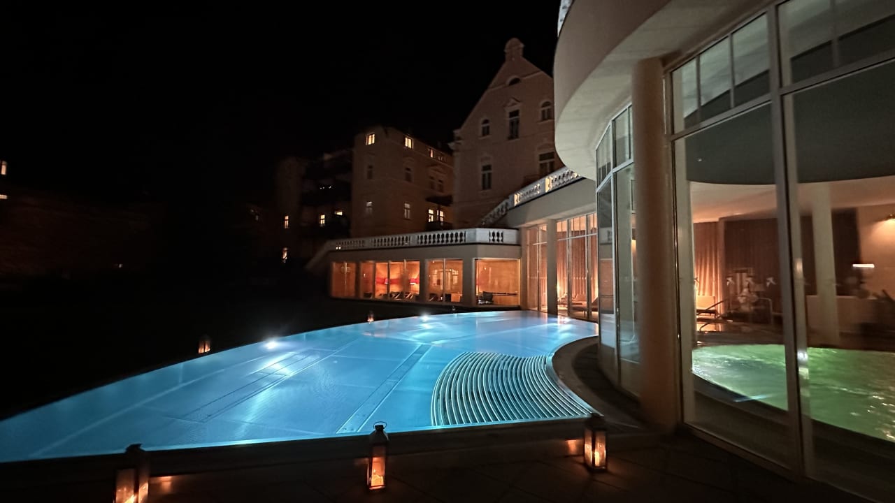 Pool Falkensteiner Spa Resort Marienbad