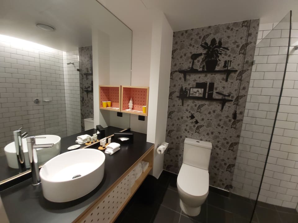 Zimmer Atura Adelaide Airport