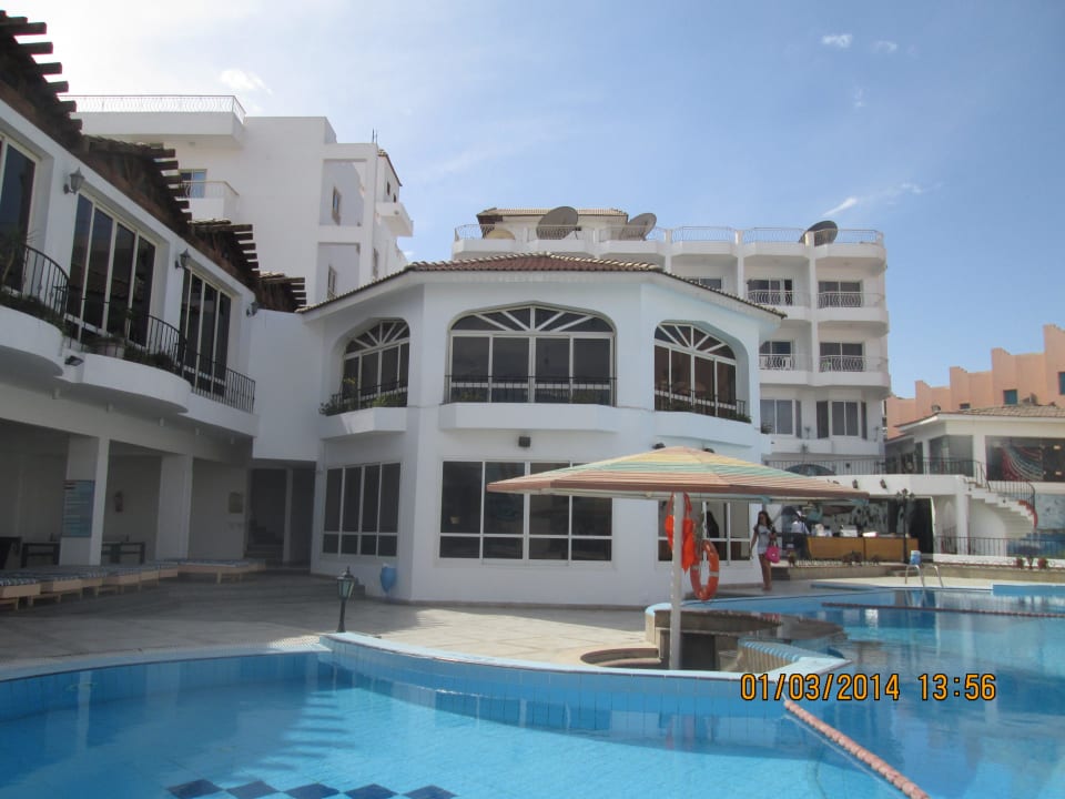 Schöner und sauberer Pool Minamark Beach Resort & Spa