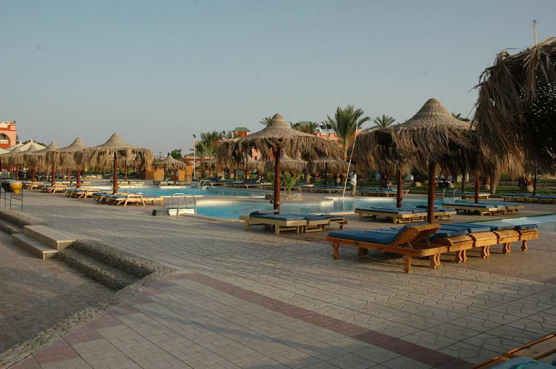 Ein Teil von der Poolanlage Pickalbatros Aqua Park Resort - Hurghada