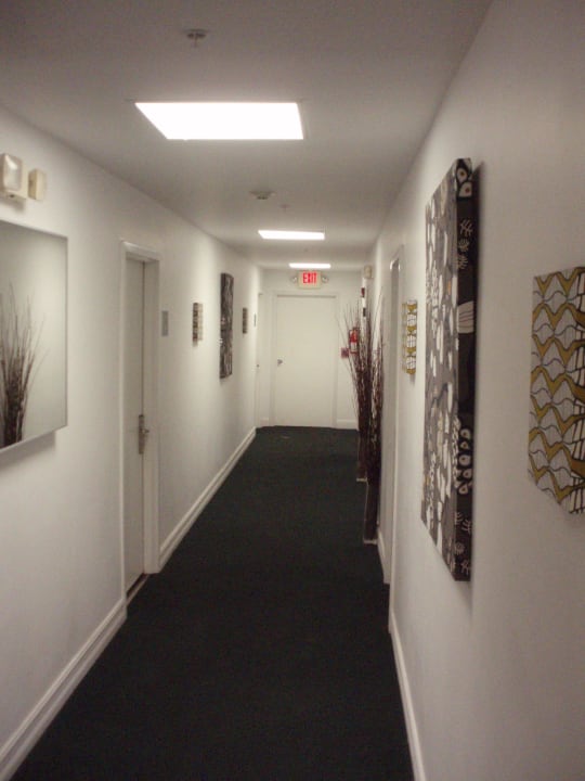 Flur Hotel Ocean Reef Suites