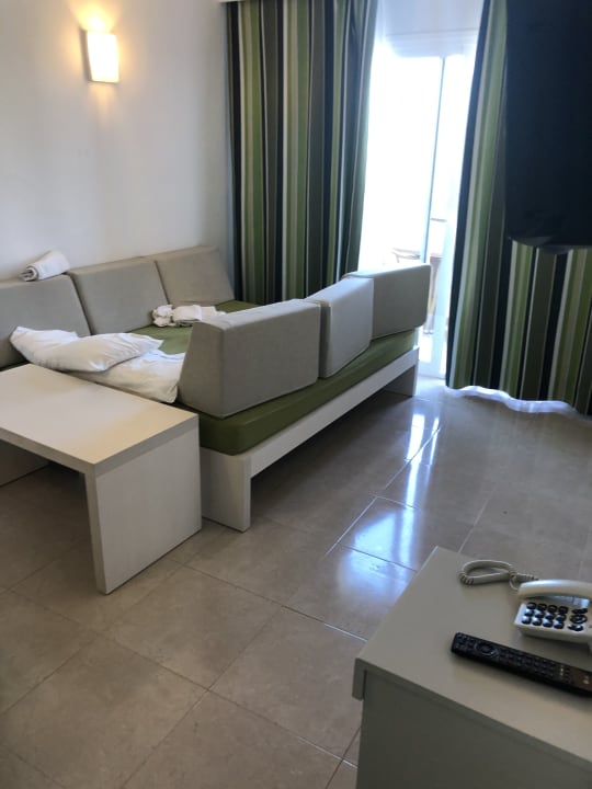 Zimmer Aparthotel Ciudad Laurel