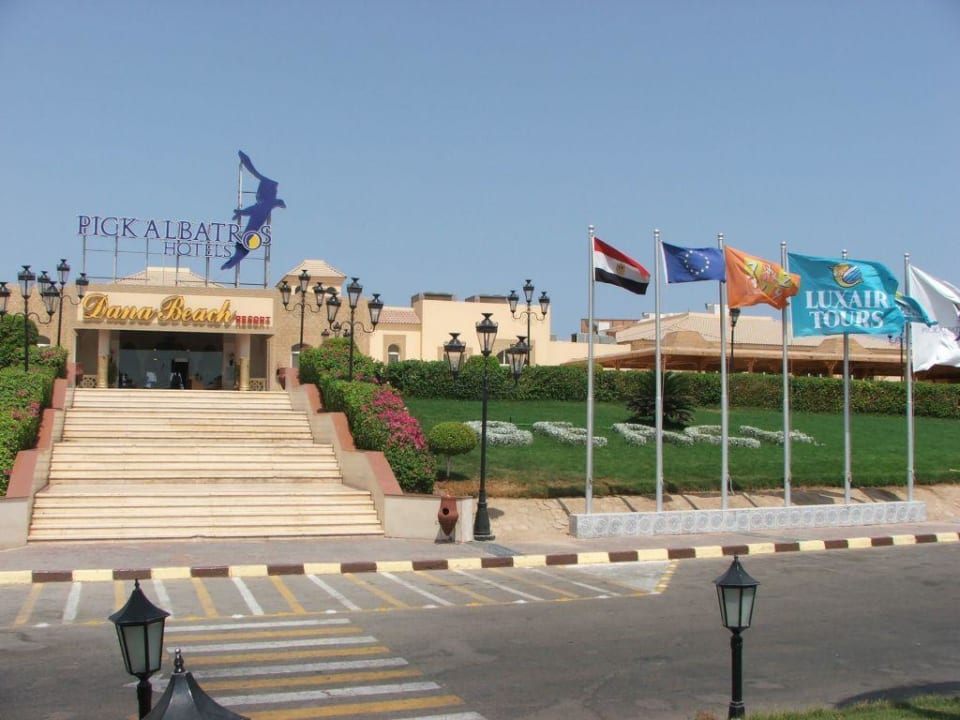 Haupteingang Pickalbatros Dana Beach Resort - Hurghada