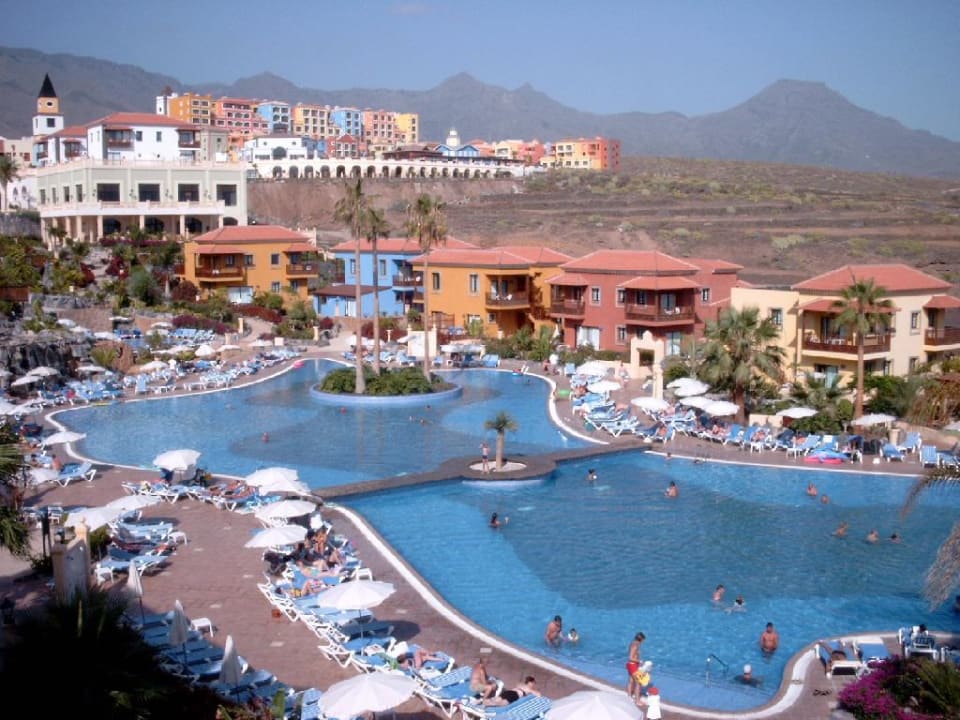 Blick auf den Pool Bahia Principe Sunlight Costa Adeje