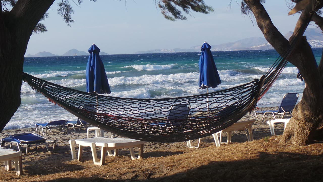 Relaxing pur Costa Angela Seaside Resort