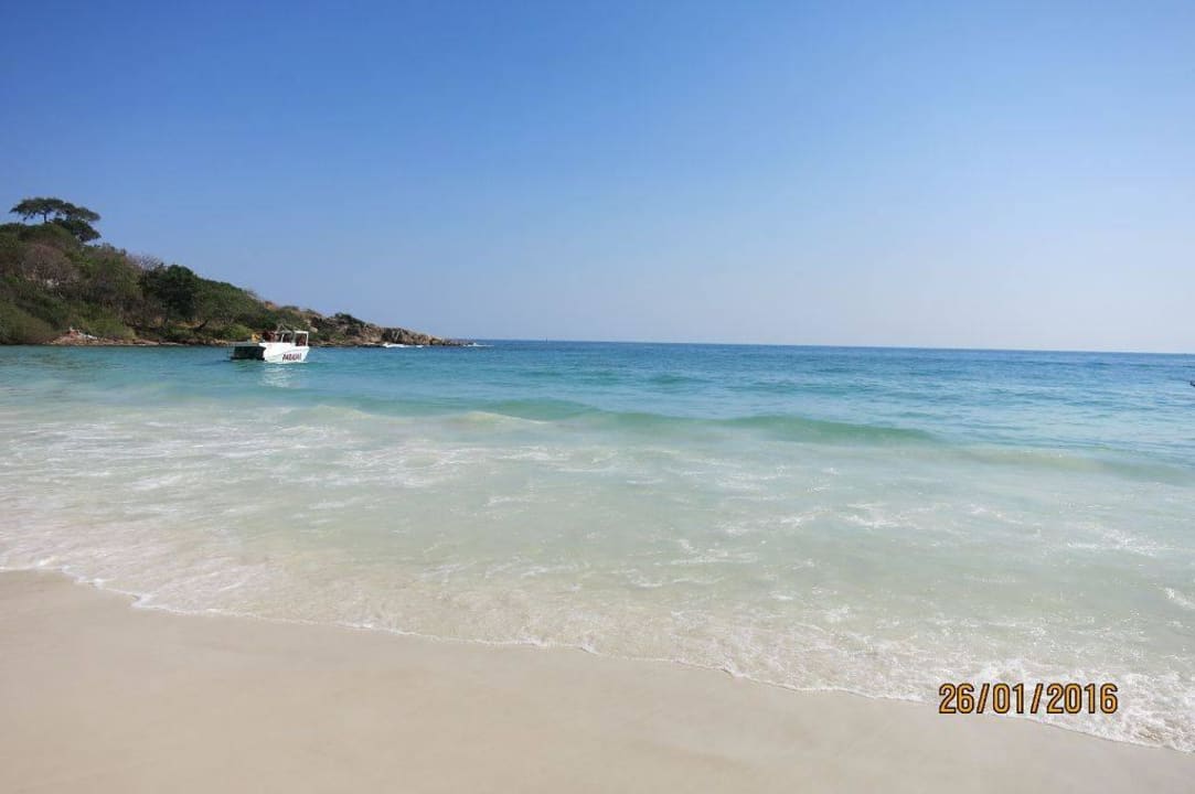 Strand vor dem Hotel Sai Kaew Beach Resort