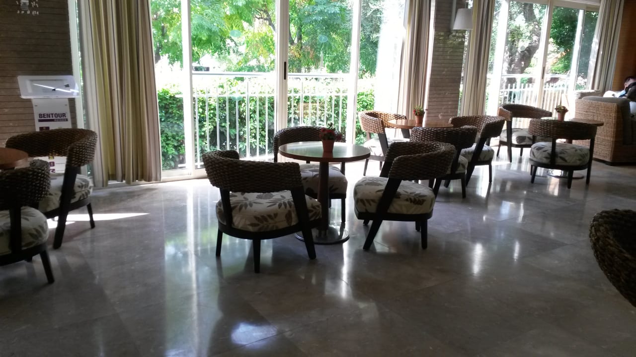 Lobby Can Garden Beach