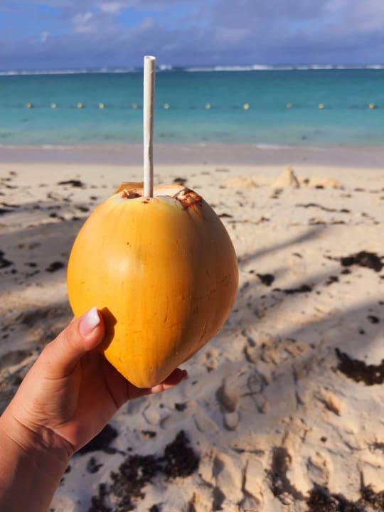 Strand Crystals Beach Resort Belle Mare, a member of Radisson Individuals