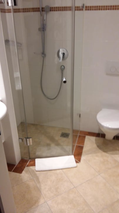 Bad Landhauszimmer  Hotel Am Badersee