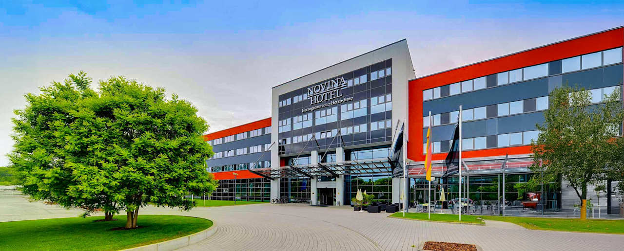Außenansicht Novina Hotel Herzogenaurach Herzo-Base