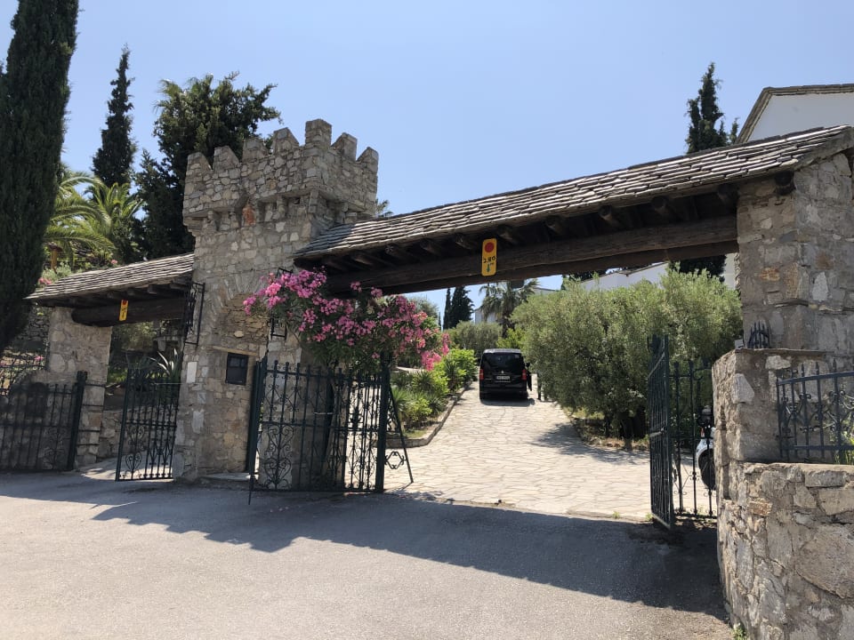 Außenansicht Hotel Geranion Village