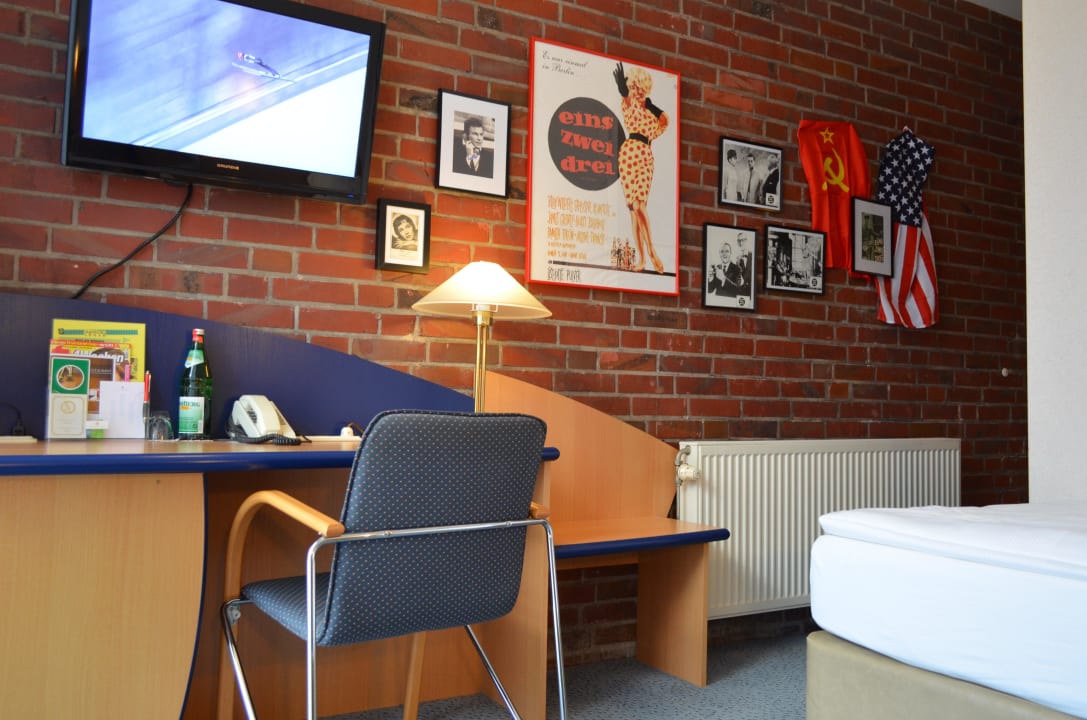 Themen - Hotelzimmer " Eins - Zwei Drei " Retro - Art - Hotel Lünen
