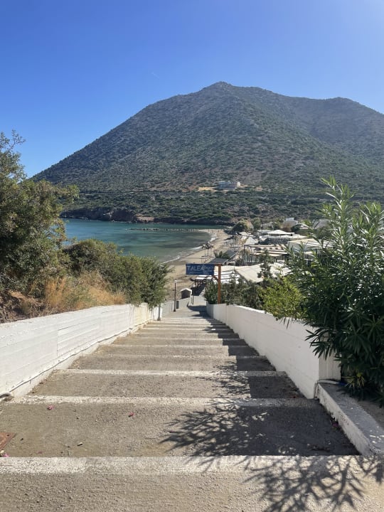 Strand Liza Mary Hotel