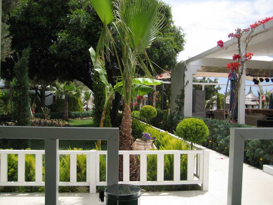 Garden Latanya Park Resort