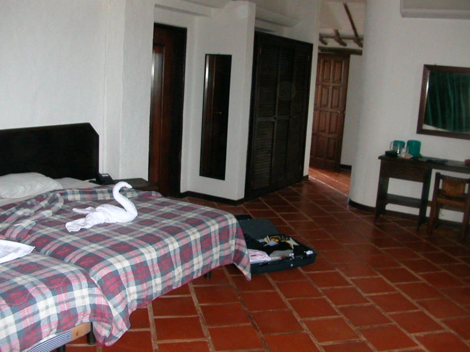 Suite 419 ( Ein Zimmer mit 2 und 2 Betten ) zu klein Hotel Pueblo Caribe