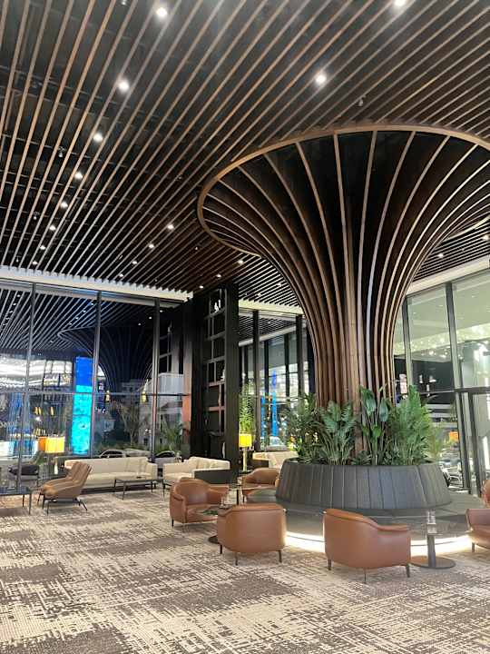 Lobby Grand Sapphire City Hotel