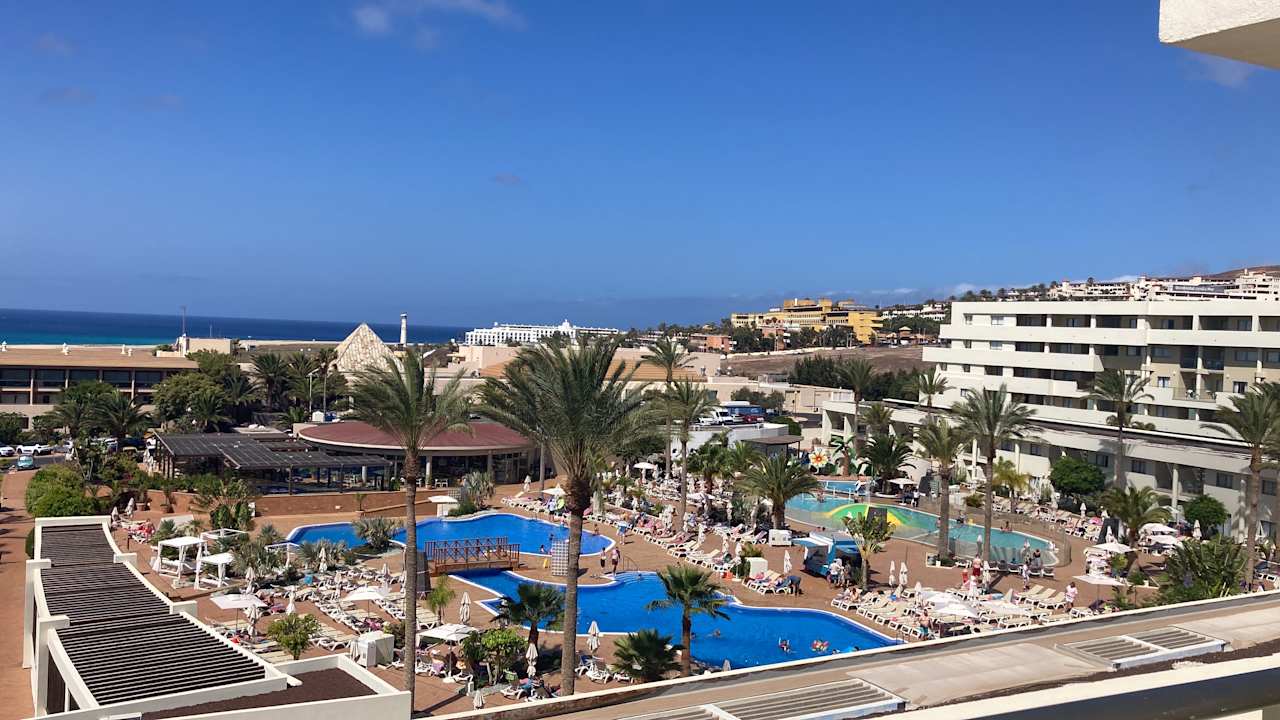 Pool Iberostar Waves Gaviotas Park