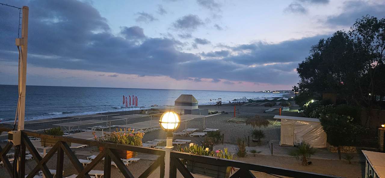 Strand Club Turtas Beach Hotel