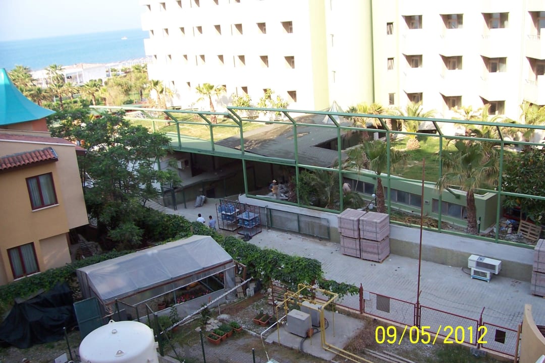 Baustelle am Muttertag Bella Resort & Spa