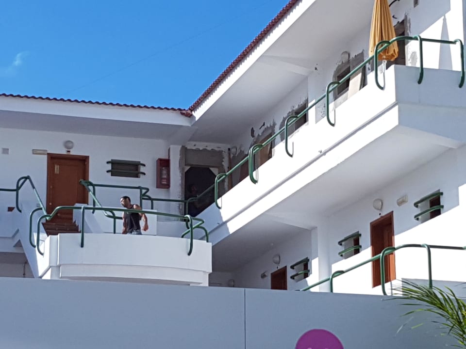 Baulärm beim Frühstück LABRANDA Marieta - Adults only