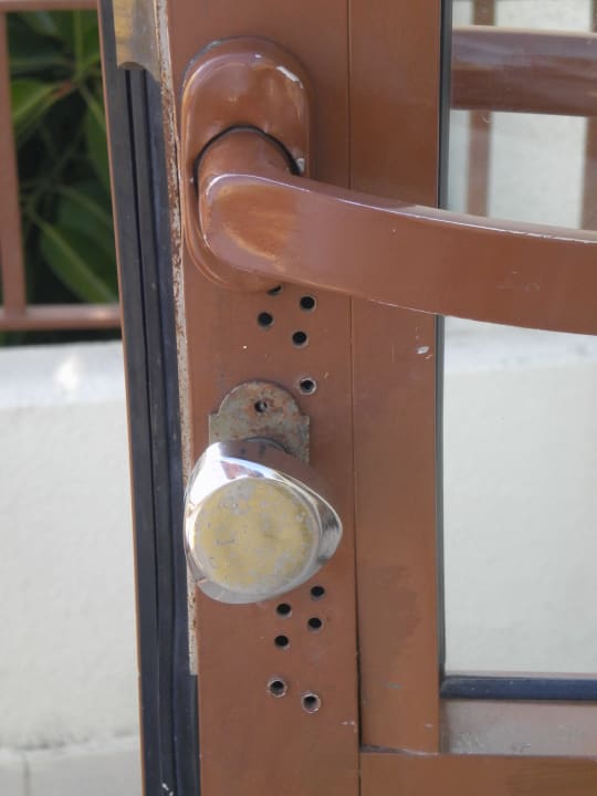 Die Terrassentür- eine Zumutung VONRESORT Golden Beach