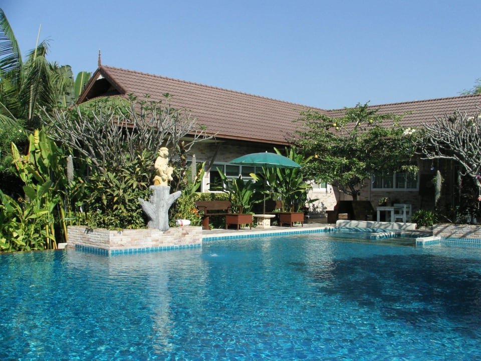 Poolanlage Villa Wanida Garden Resort