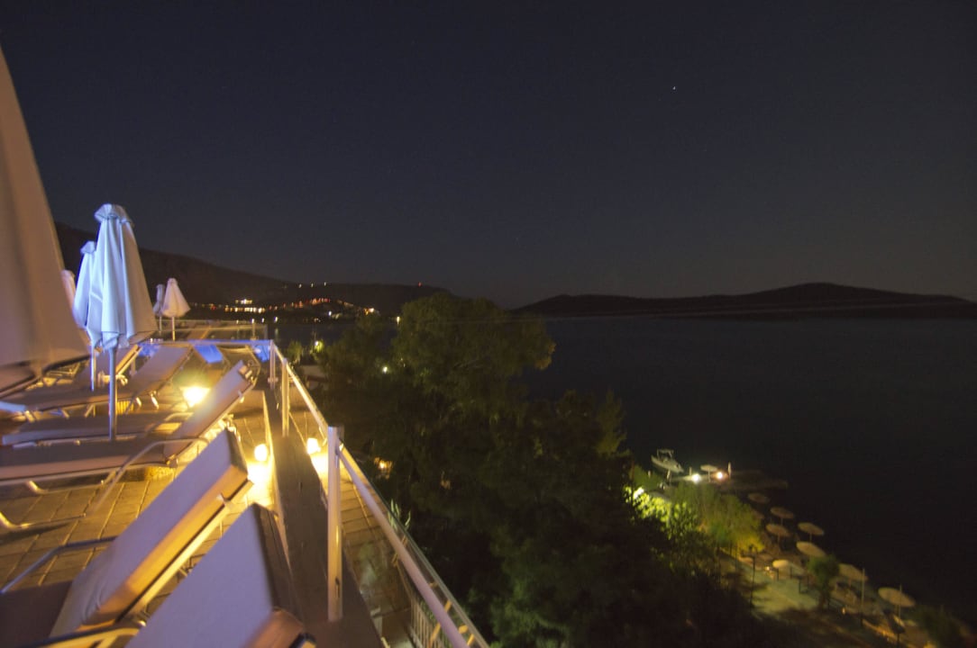 Aussicht von Poolanlage Domes Aulus Elounda All-Inclusive Resort, Curio Collection by Hilton
