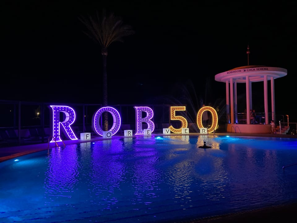 Pool ROBINSON CALA SERENA