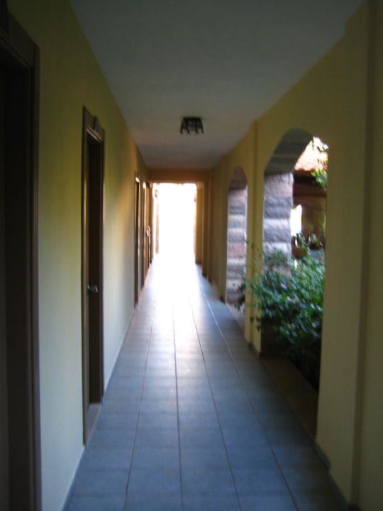 Hotel Tiana Beach Resort
