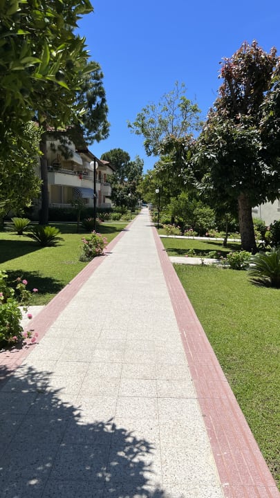 Gartenanlage Hotel Sirma