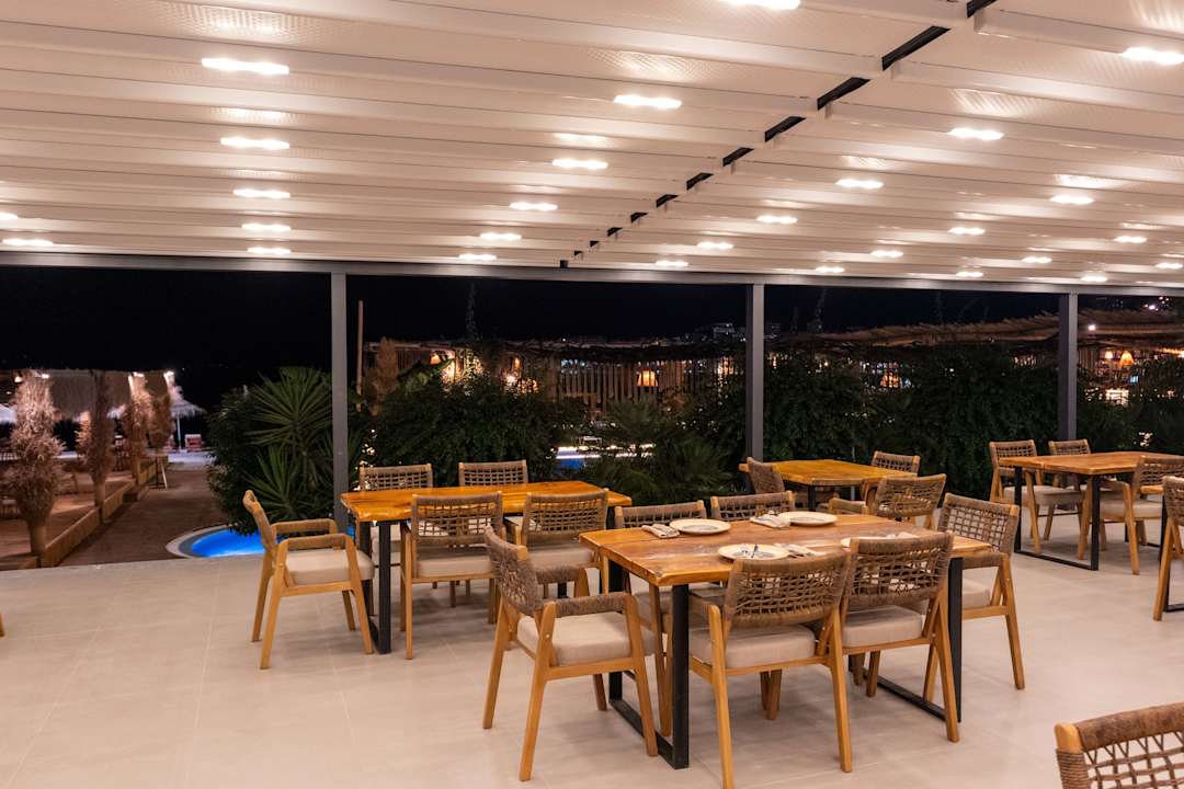 Außenansicht Grand Hotel Saranda