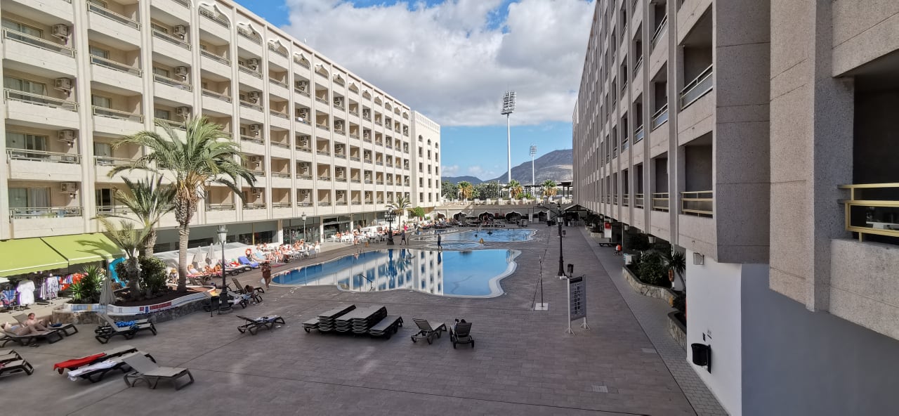 Ausblick Kn Columbus Aparthotel Playa De Las Americas • Holidaycheck Teneriffa Spanien 2114