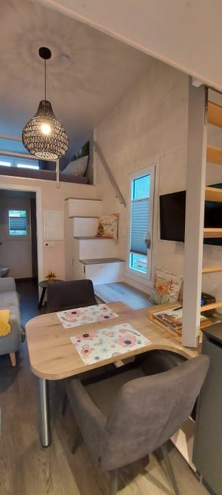 Zimmer Tiny House am Elsbach in der bayerischen Rhön.