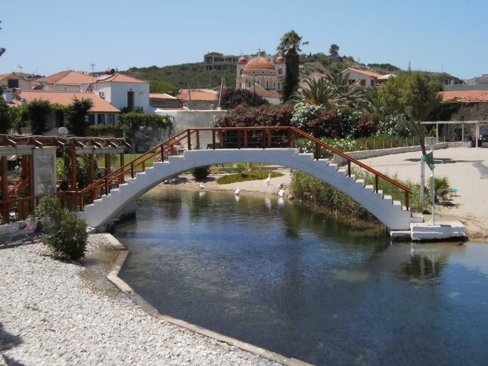 Brücke Kalyves Beach Hotel