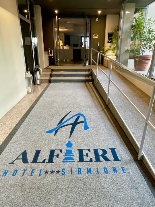 Lobby Hotel Alfieri
