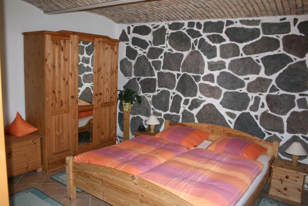 Schlafzimmer FeWo Alte Seelotsenstation