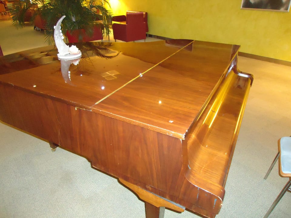 Flügel in der Lobby Clarion Congress Hotel Prague