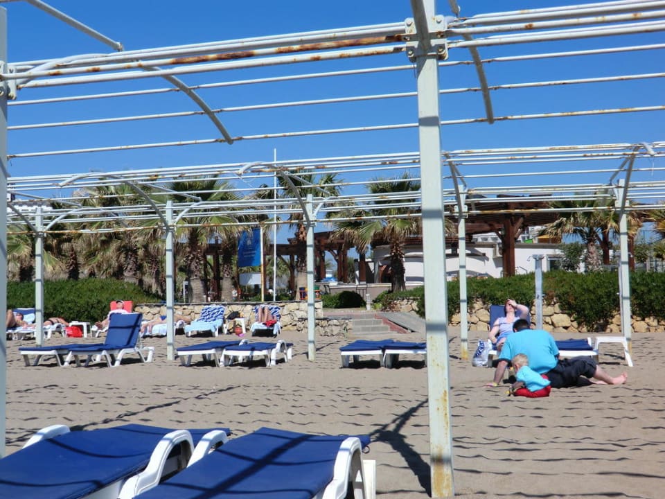 Toll, genug freie Plätze zu dieser Zeit Saturn Palace Resort Hotel