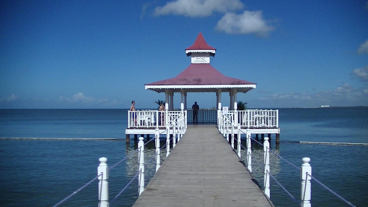 Strand Bahia Principe Luxury Bouganville