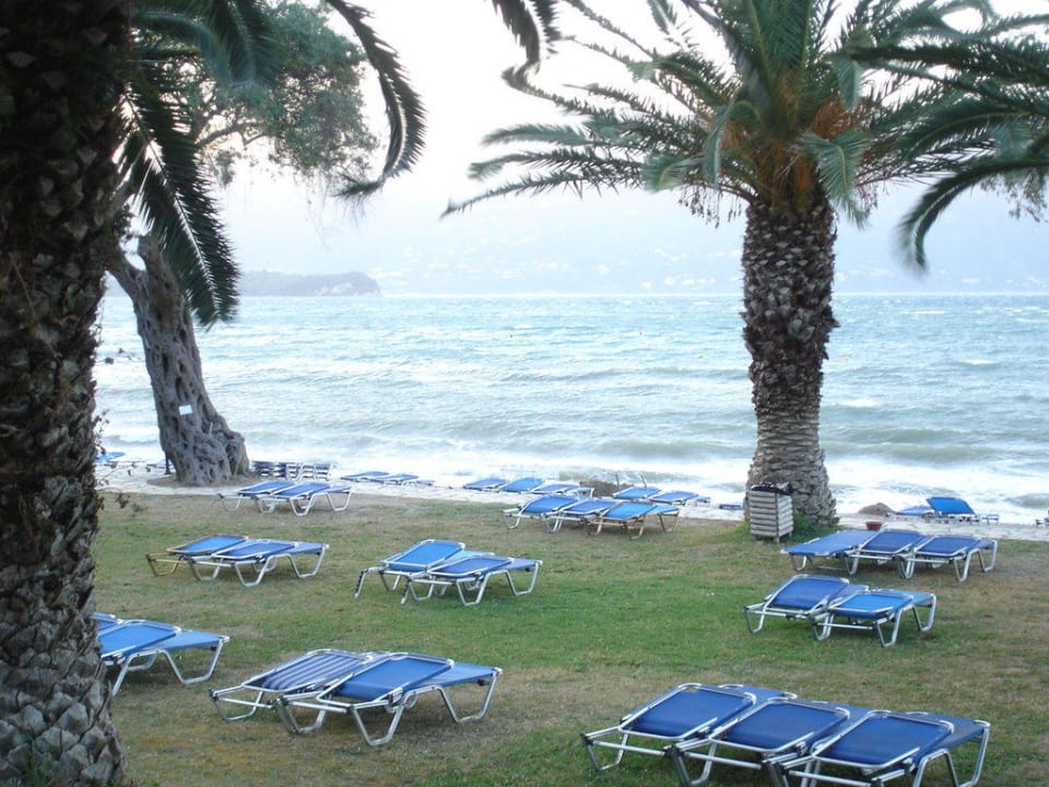 Abends am Strand Grecotel LUXME Daphnila Bay