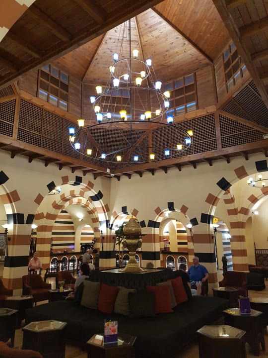 Wartebereich in der Lobby Jaz Makadi Oasis Resort