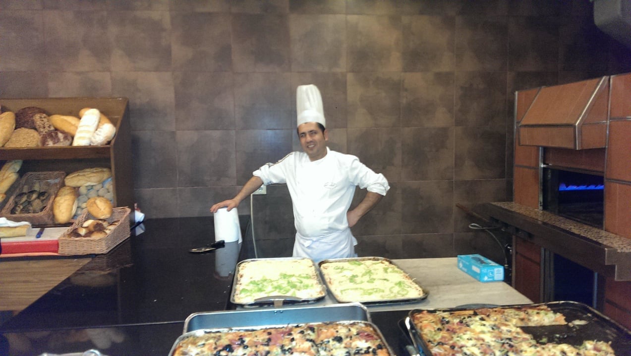 Immer ein Lächeln die MItarbeiter im Hotel Alaiye Resort & Spa