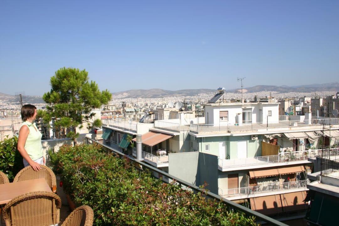 Blick vom Dachgartenrestaurant Athens Golden City Hotel