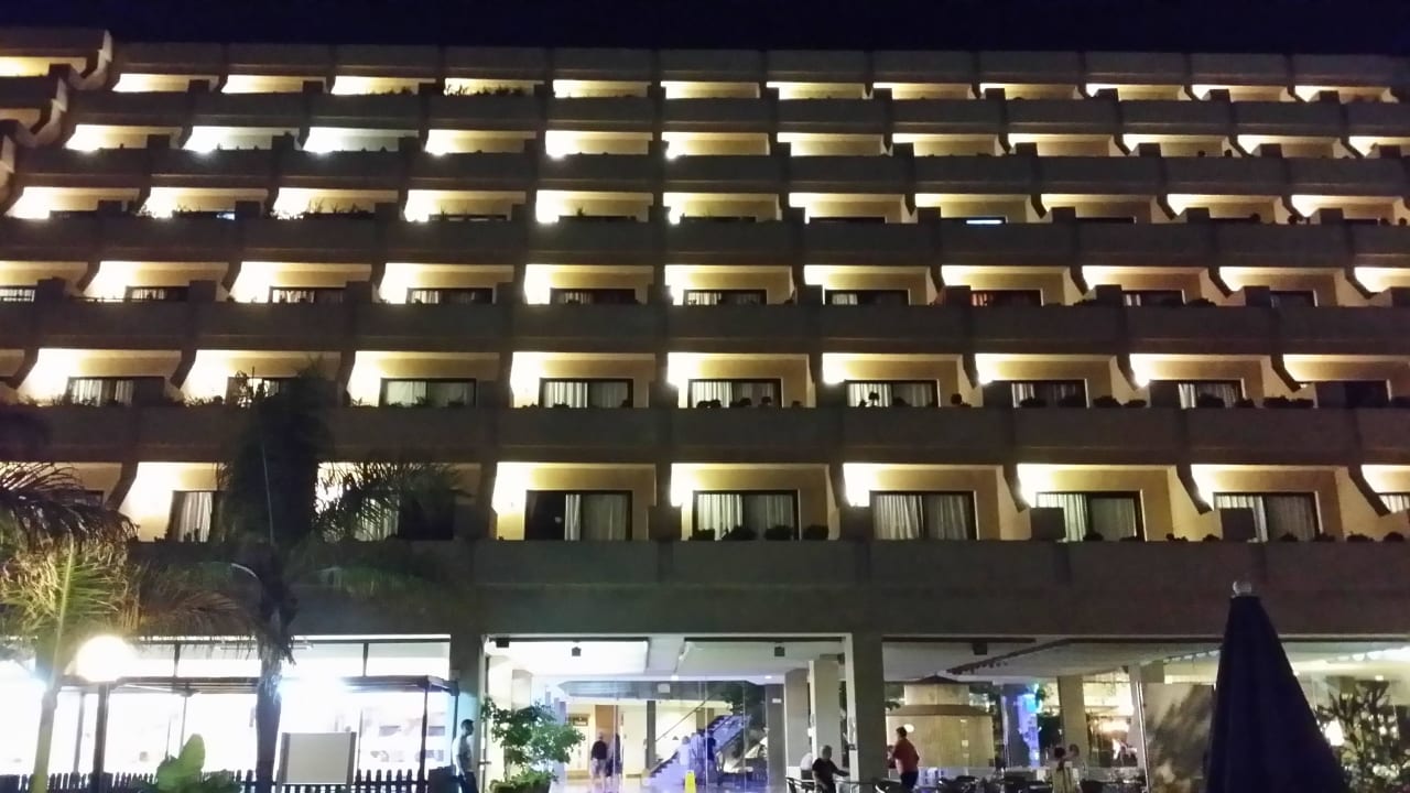 Vom Pool aus gesehen Hotel Grand Teguise Playa