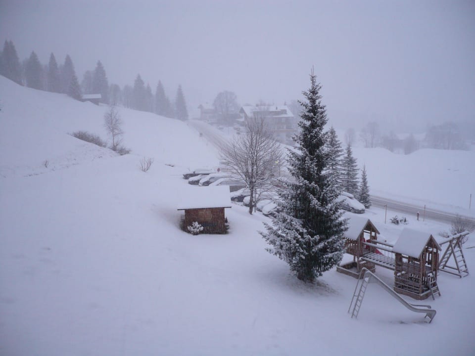 Ausblick aus unserem Zimmer IFA Alpenrose Hotel Kleinwalsertal