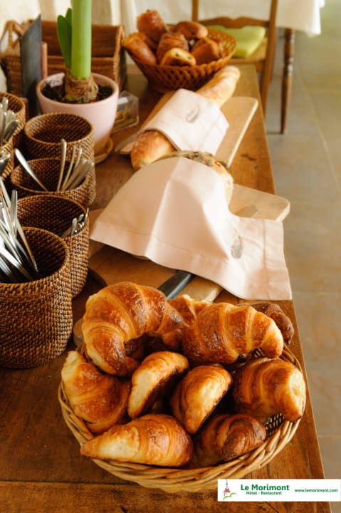 Le buffet de petit déjeuner Hotel Le Morimont