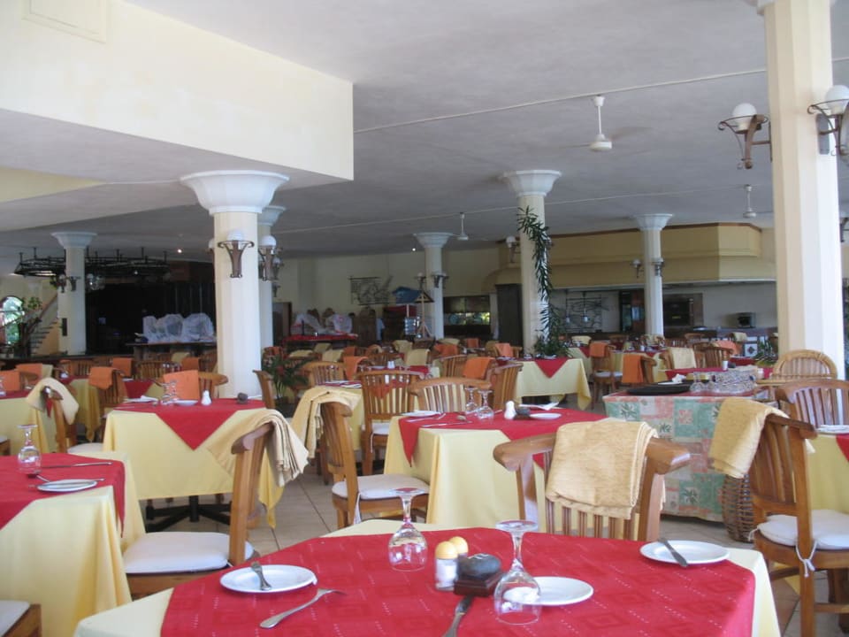 Speiseraum Le Peninsula Bay Beach Resort & Spa