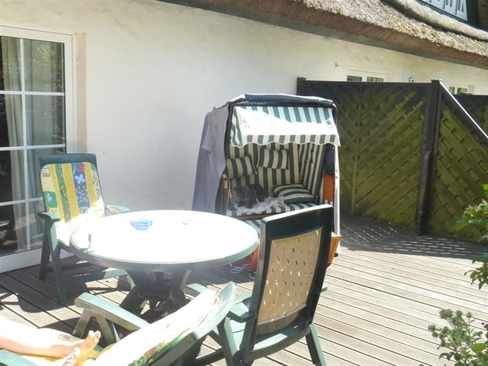 Terrasse mit Strandkorb Appartements Pferdehof & Haus Bela