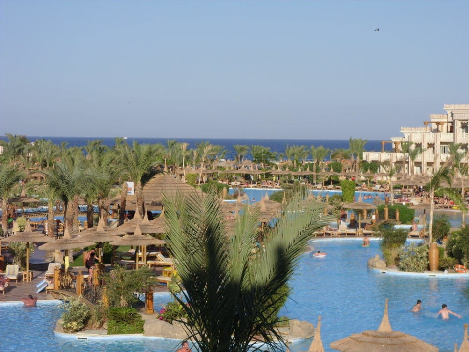 Gesamtübersicht von der Lobby aus Pickalbatros Palace Resort