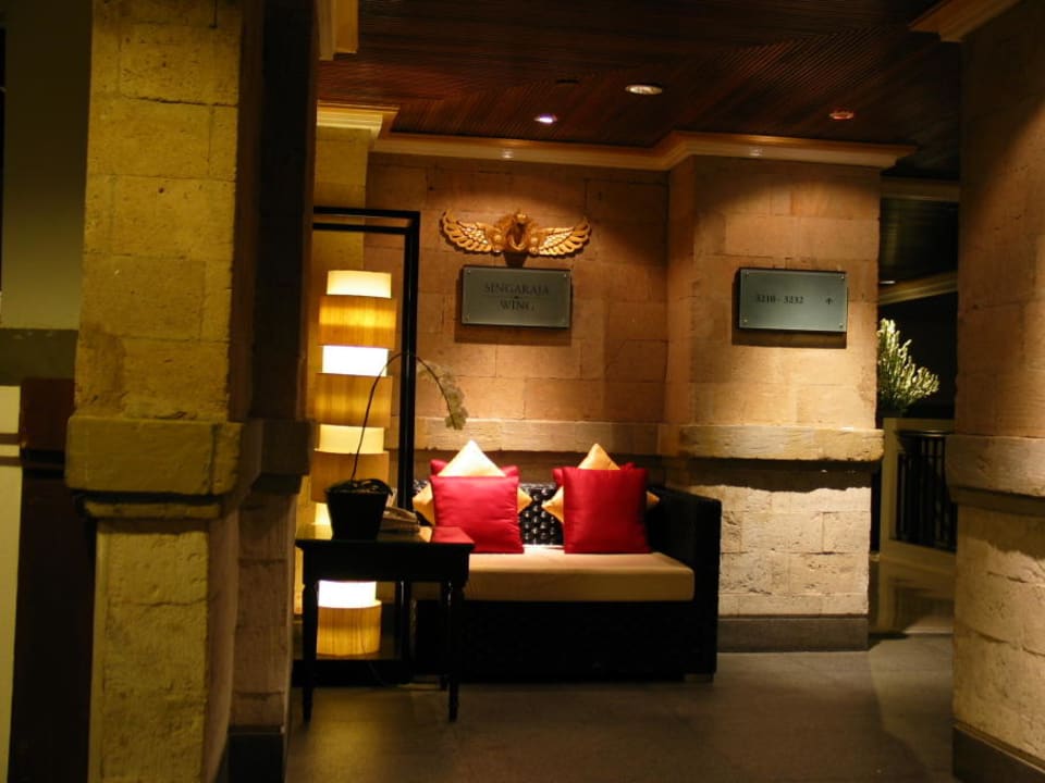Zugang zu den Singaraja-Wings (3000'er Wing) InterContinental Bali Resort